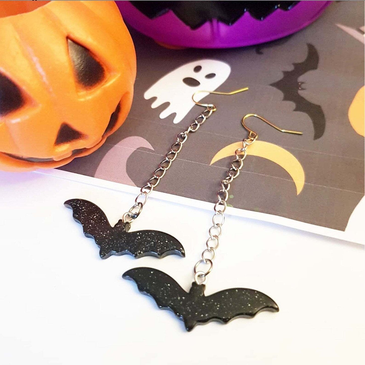 HALLOWEEN - Glitter Bat resin øreringe - Sort Blå Lilla Hvid