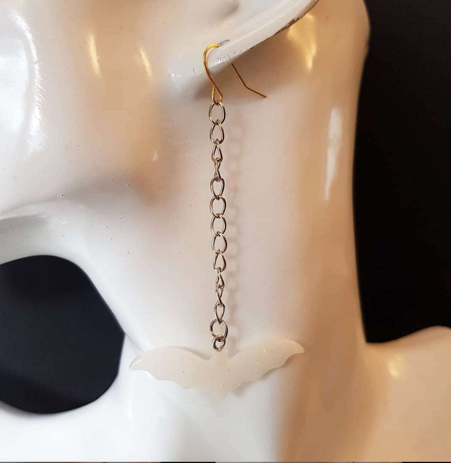 HALLOWEEN - Glitter Bat resin øreringe - Sort Blå Lilla Hvid