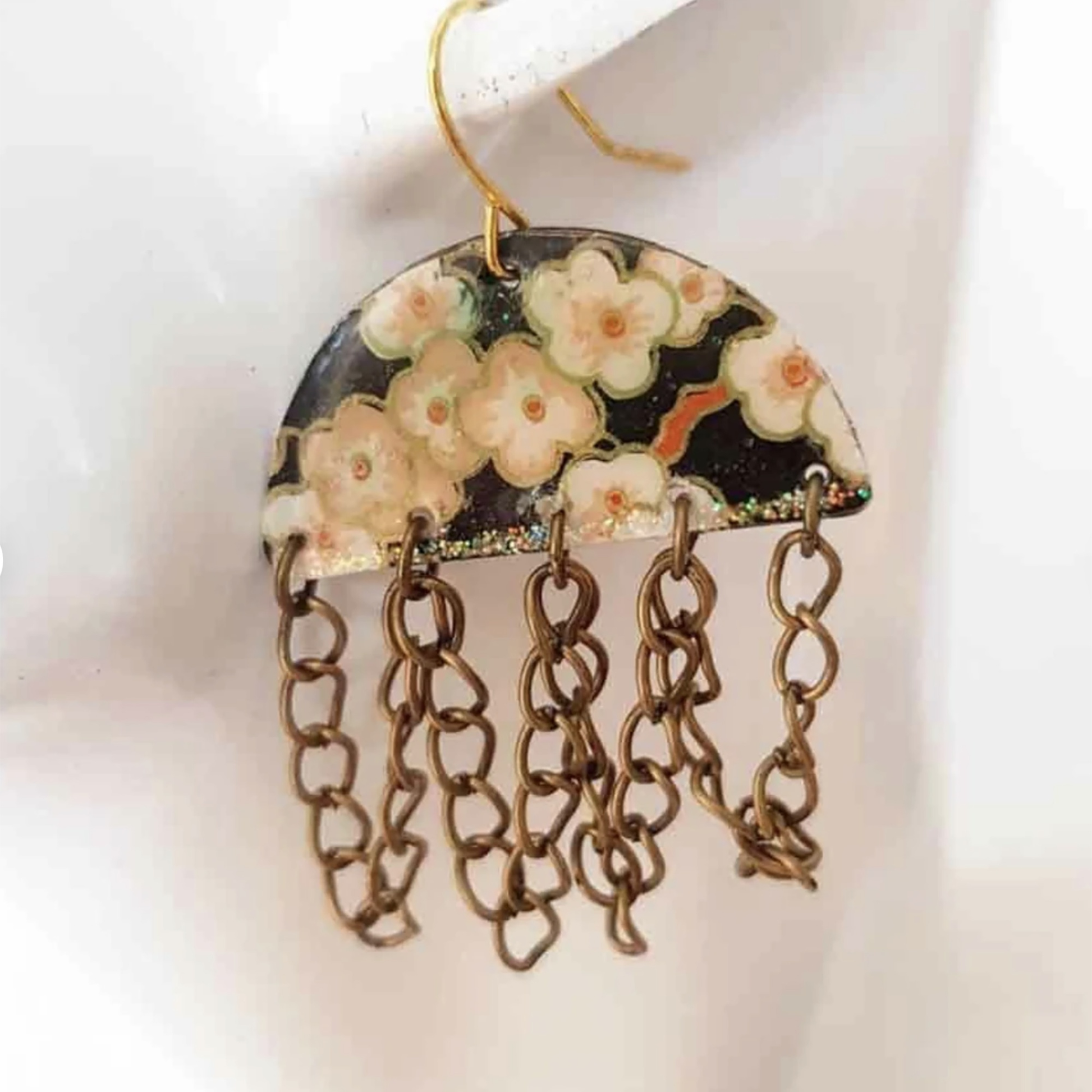 Japan earrings  - Half round Sakura dangle earrings - cocoflower