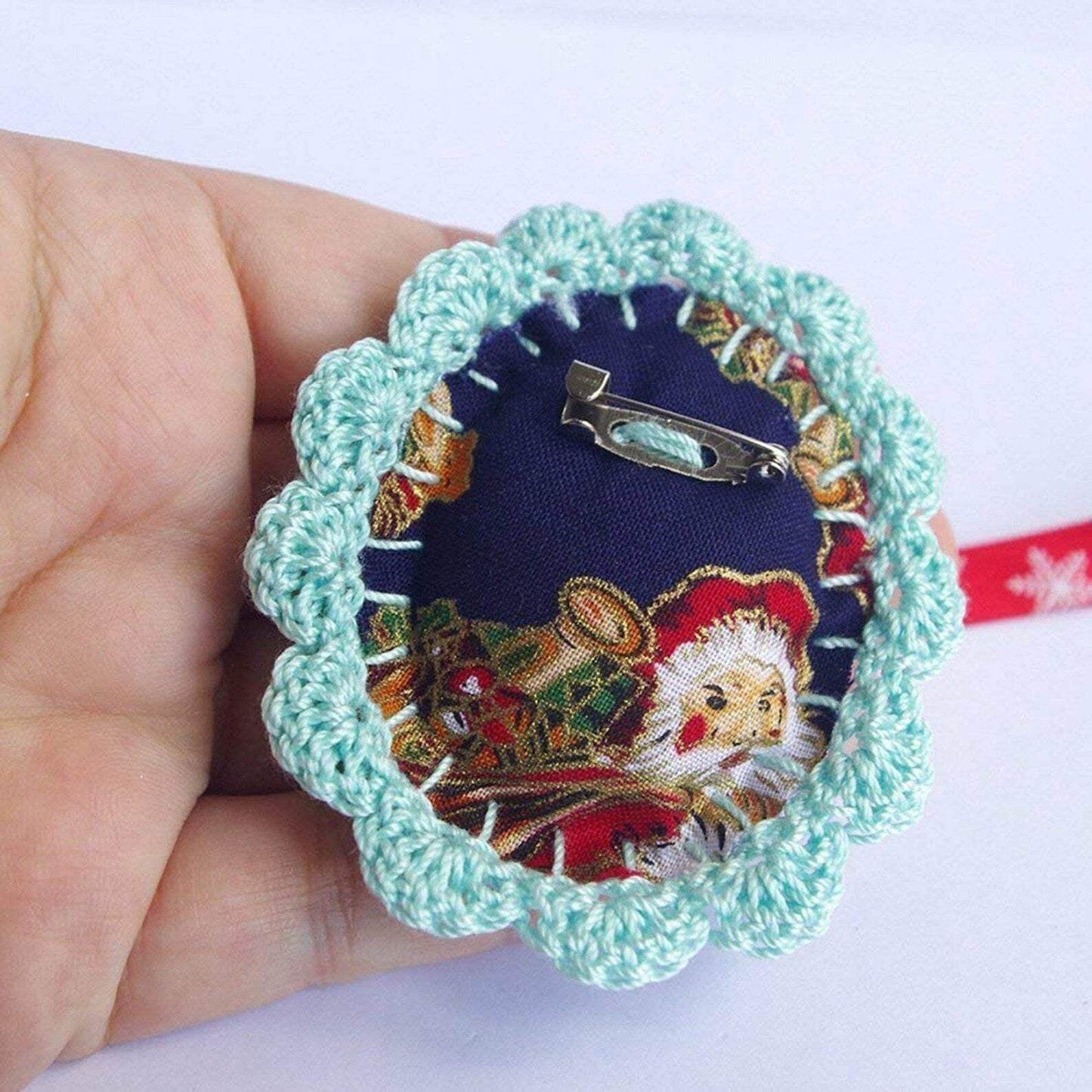 Christmas Brooch - Retro Vintage Santa Claus - Handmade CocoFlower