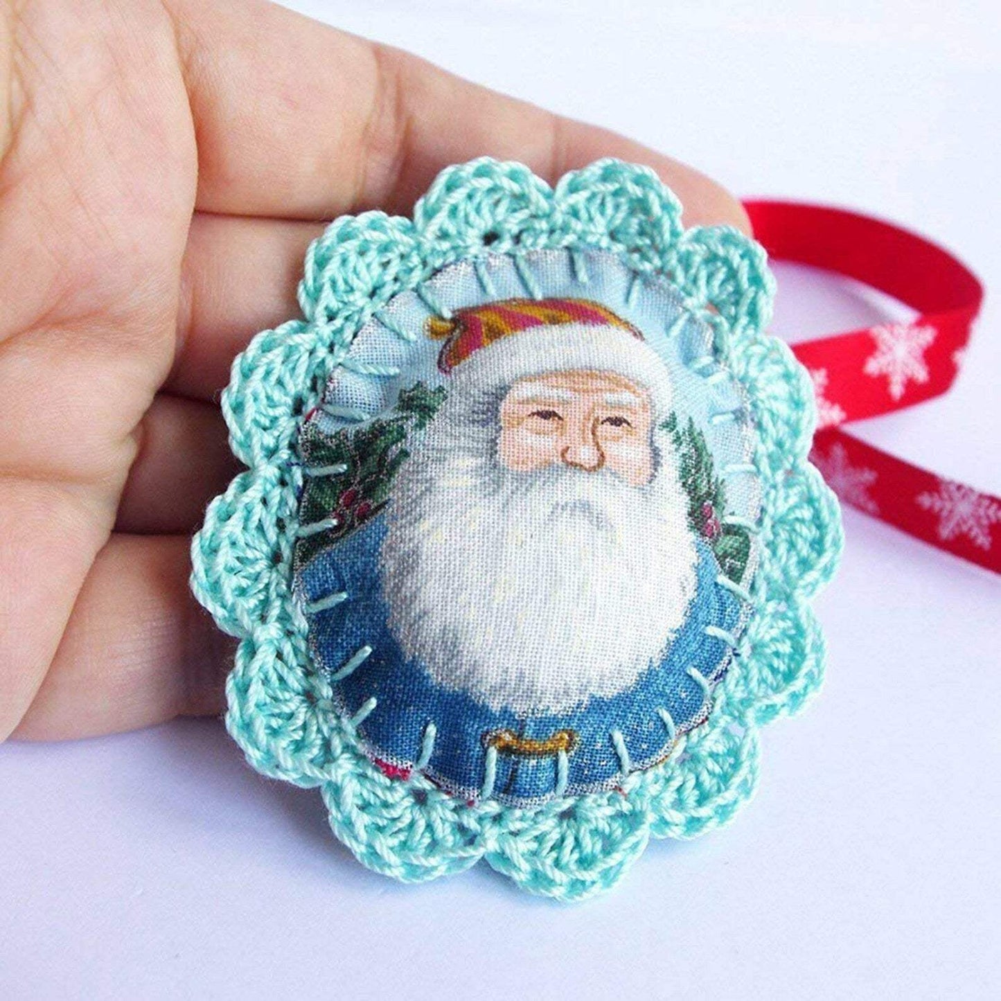 Christmas Brooch - Retro Vintage Santa Claus - Handmade CocoFlower