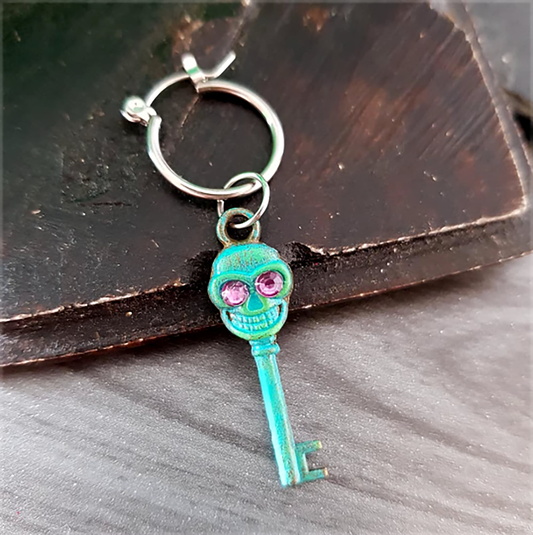 Skull Head Key Hoop earring - Turquoise Single earring