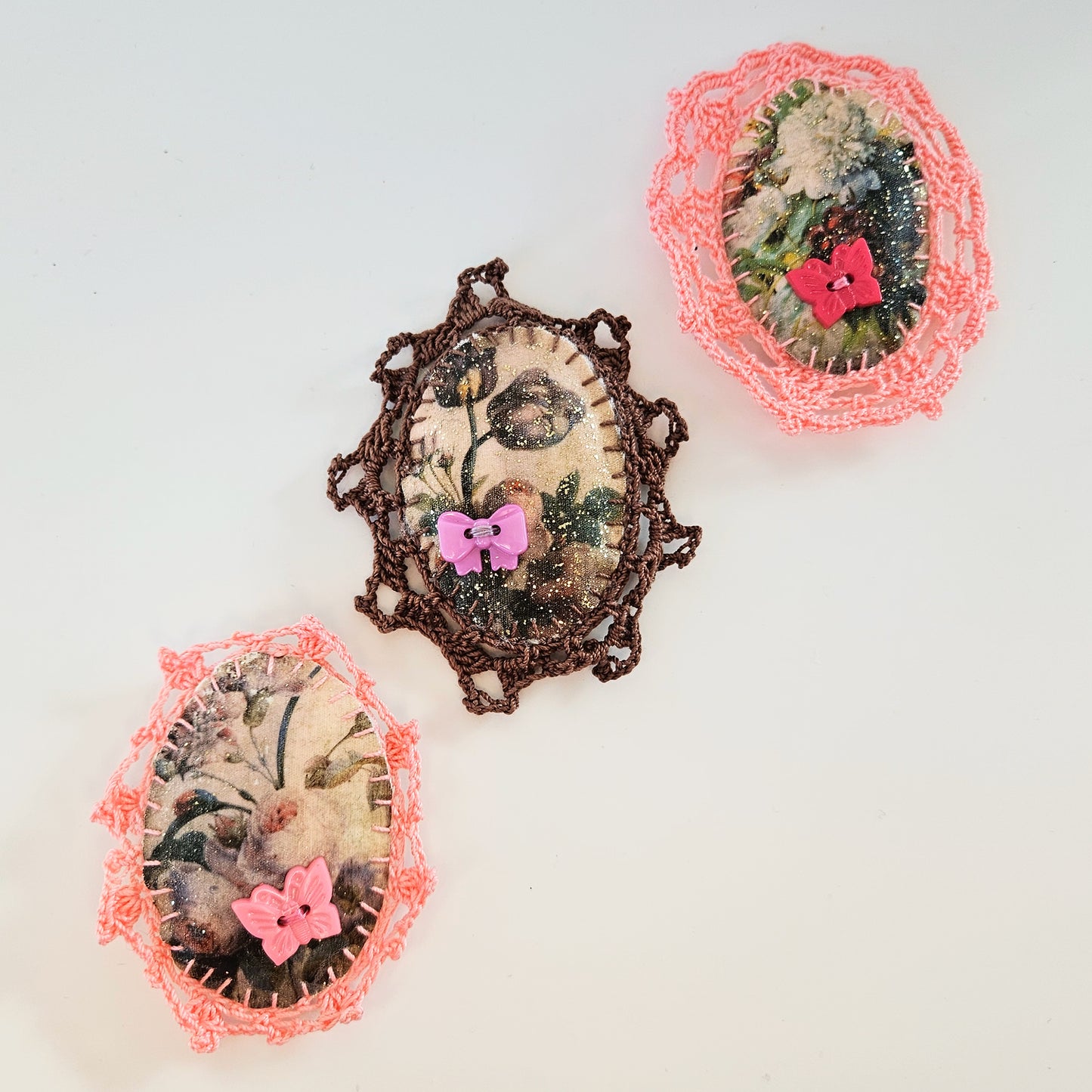 Chunky Textile Floral Brooch - Lace