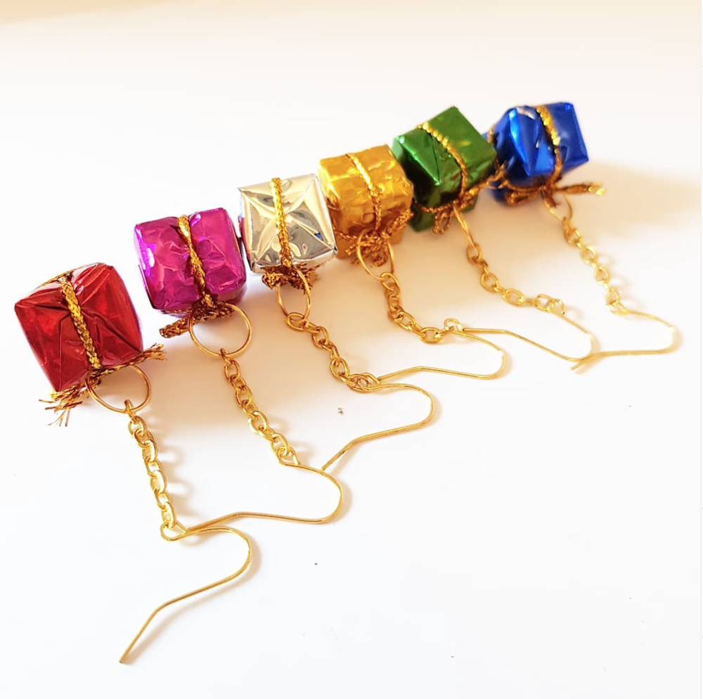 3d Christmas gift earrings