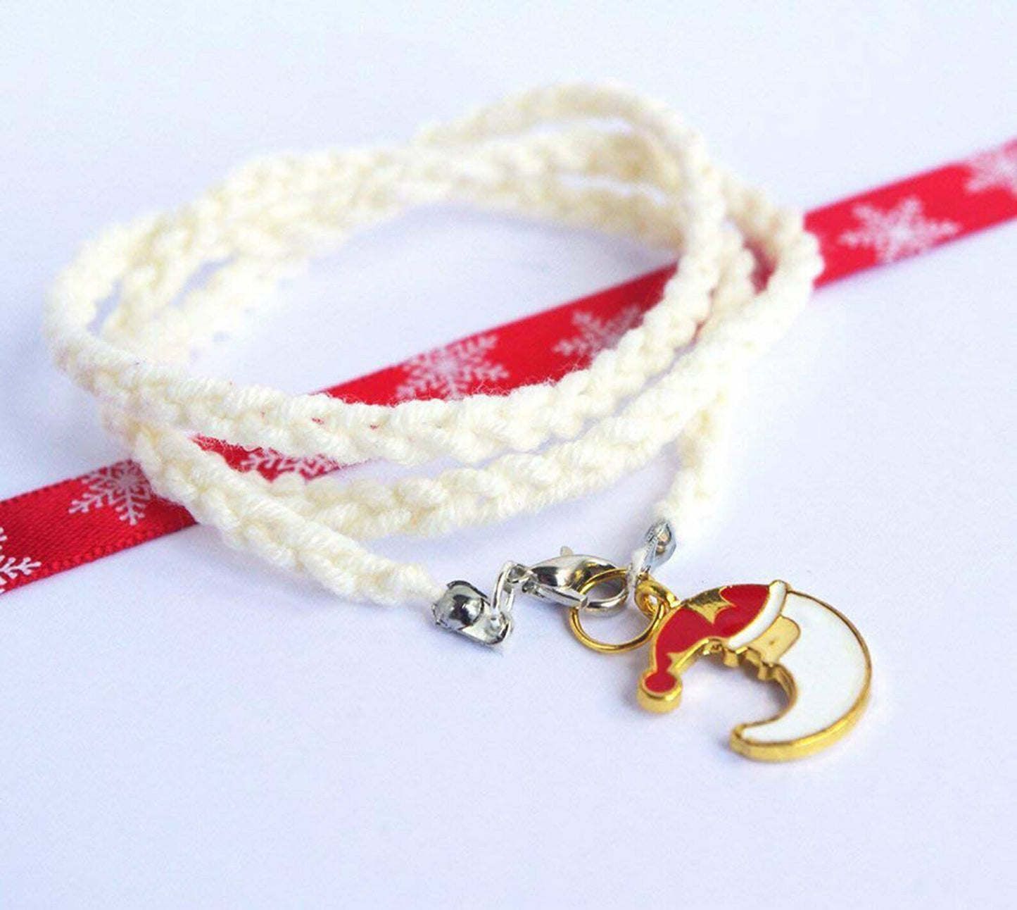 Christmas Crochet Bracelet with xmas charm - C o c o F l o w e r