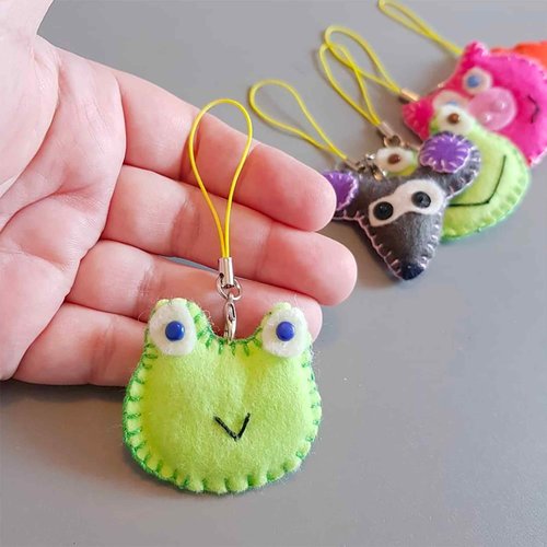 Frog keychain - Pig to Hang - Embroidery Felt Cute Animal head with strap for bakpack or key - C o c o F l o w e r