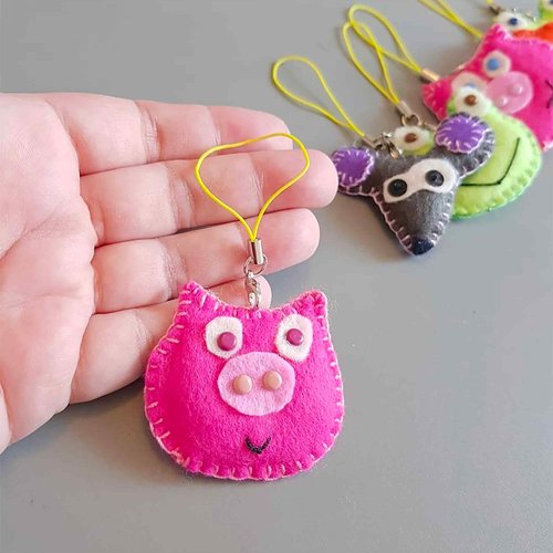 Frog keychain - Pig to Hang - Embroidery Felt Cute Animal head with strap for bakpack or key