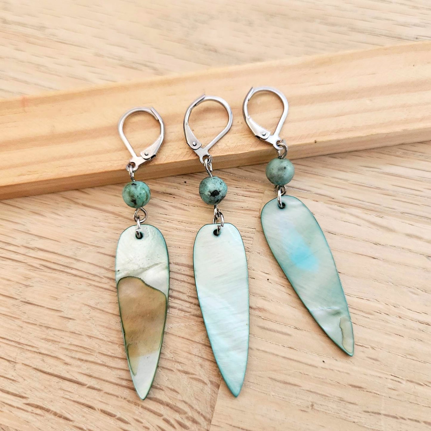 Unique dagger-shaped design - turquoise earring