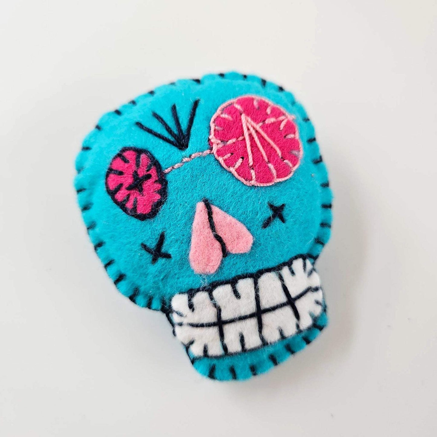 Embroidered Sugar Skull Brooch - Spooky Wall Art Decoration