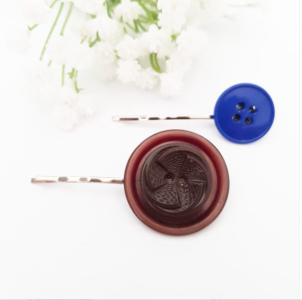 "Zero Waste Gift - Gifts with a Story: Each Set of Vintage Button Hair Pins Tells a Tale of History and Sustainability 📜 #GiftsWithMeaning #EcoFriendlyLiving"