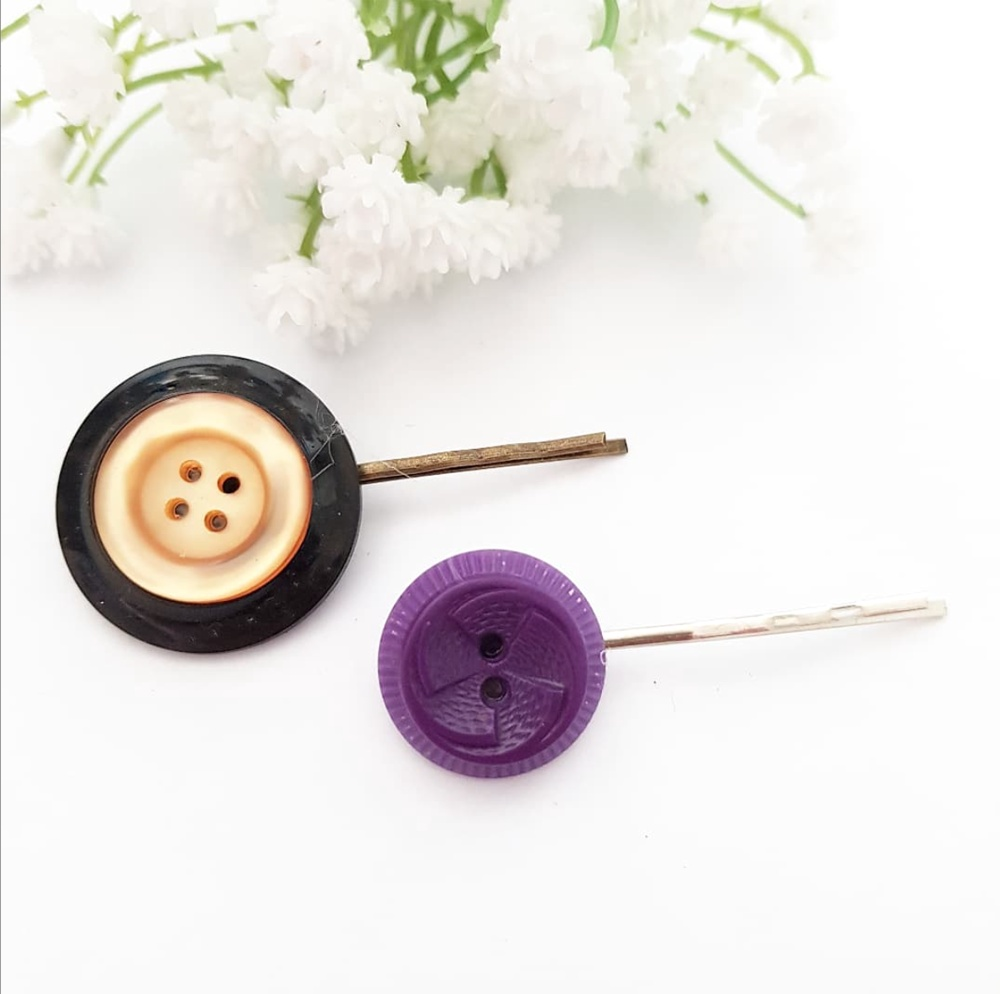 "Zero Waste Gift - Ethical Beauty: Adorn Your Hair with These Eco-Conscious Hair Pins Featuring Recycled Vintage Buttons 🌿 #EthicalFashion #HairAccessories"